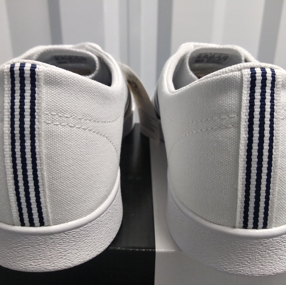 Adidas Easy Vulc 2.0. New. Men's Sizes: 7 - 10.5. - Picture 4 of 7